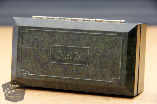 Gem 1930's Micromatic Single Edge Razor in Art Deco Case /  Green