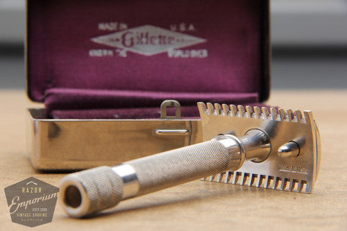 Gillette 1921 Silver Single Ring Old Type Set in Metal Case