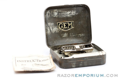 1940's Gem 1912 - Style Single Edge Safety Razor in Metal Case