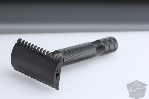 Ikon Black Bulldog Razor Handle Only