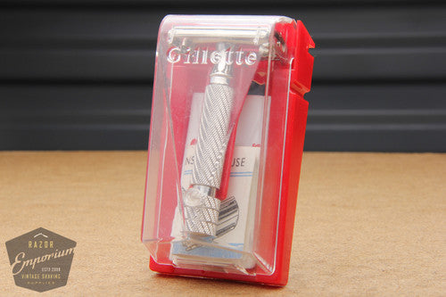 Gillette 1940's British Aristocrat DE Safety Razor in Red Case  - Mint