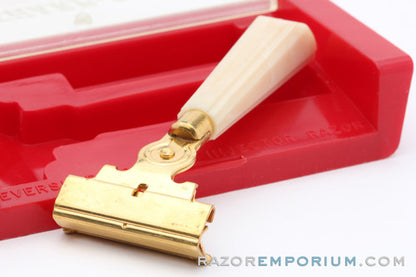 1950s Eversharp Schick Gold Injector with Cream Bakelite Handle & Red Case