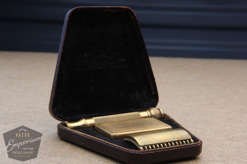 Gillette 1920's Old Type DE Safety Razor in Trapezoidal Presentation Case