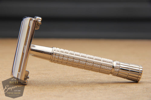 Gillette 1959 Flair Tip Super Speed Safety Razor E2 * Nickel REVAMPED