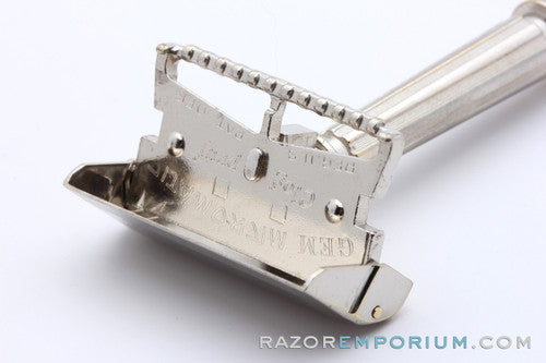 1930's Gem Micromatic TTO Single Edge SE Clog Pruf  Safety Razor