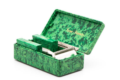 1930's Ever Ready British 1912 Style Single Edge Safety Razor with Art Deco Green Case