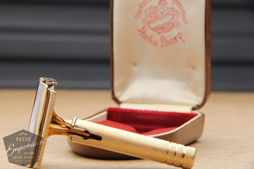 Shake Sharp DE Safety Razor in Case - Gold