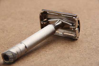 Gillette 1953 Notched Super Speed Safety Razor * Nickel REVAMPED