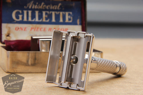 Gillette 1948 Rhodium Aristocrat No. 15 DE Safety Razor w/ Metal Case - Made in England