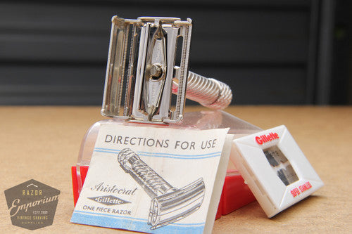 Gillette 1940's British Aristocrat DE Safety Razor in Red Case  - Mint