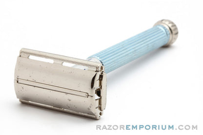 1963 Gillette  TTO Long Handle Blue Star Safety Razor - I1