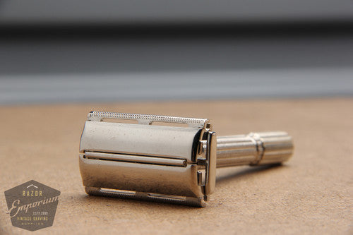 Gillette 1962 Slim Adjustable DE Safety Razor / H3