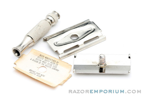 1964 Gillette Tech Travel Double Edge Safety Razor J4