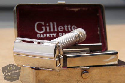 Gillette 1948 Rhodium Aristocrat No. 15 DE Safety Razor w/ Metal Case - Made in England