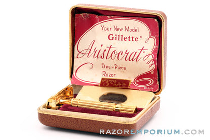 1946-47 Gillette Aristocrat Double Edge Safety Razor Set - Mint